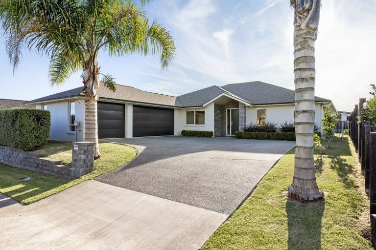 Photo of property in 13 Michael Terrence Place, Flagstaff, Hamilton, 3210