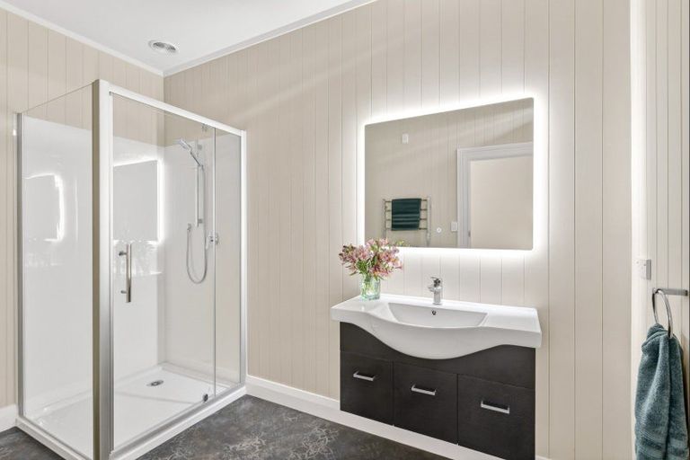 Photo of property in 42 Moore Street, Leamington, Cambridge, 3432