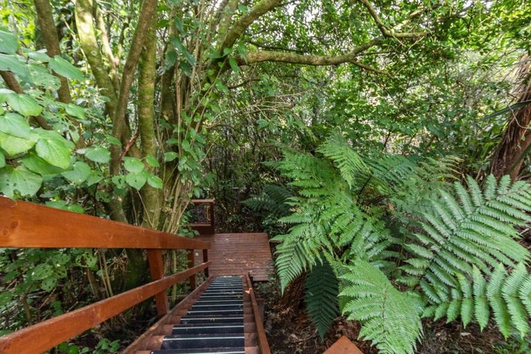 Photo of property in 147 Helston Road, Paparangi, Wellington, 6037