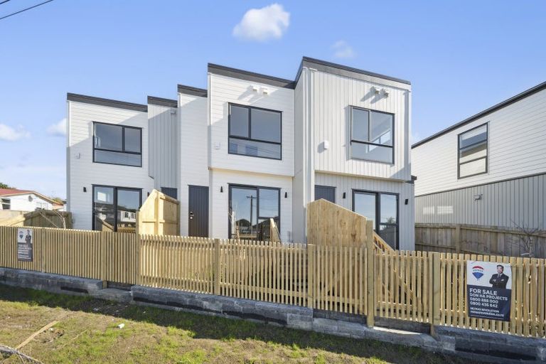 Photo of property in 10 Clendon Place, Manurewa, Auckland, 2102