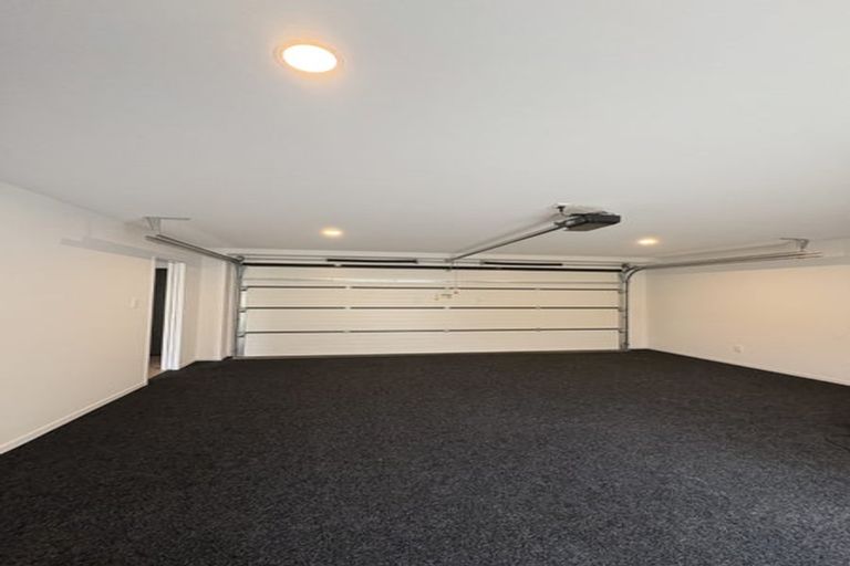 Photo of property in 14b Elcoat Avenue, Te Atatu South, Auckland, 0610