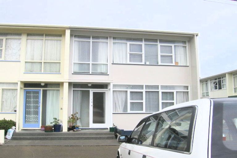 Photo of property in 12a/55 Apu Crescent, Lyall Bay, Wellington, 6022
