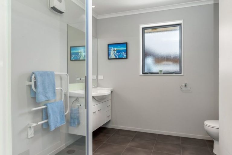 Photo of property in 28 Nikau Drive, Redwoodtown, Blenheim, 7201