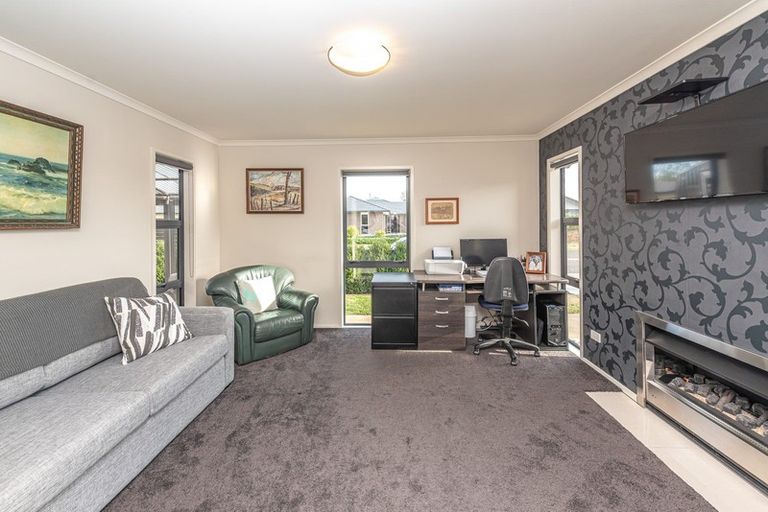 Photo of property in 12 Buckingham Place, Springvale, Whanganui, 4501