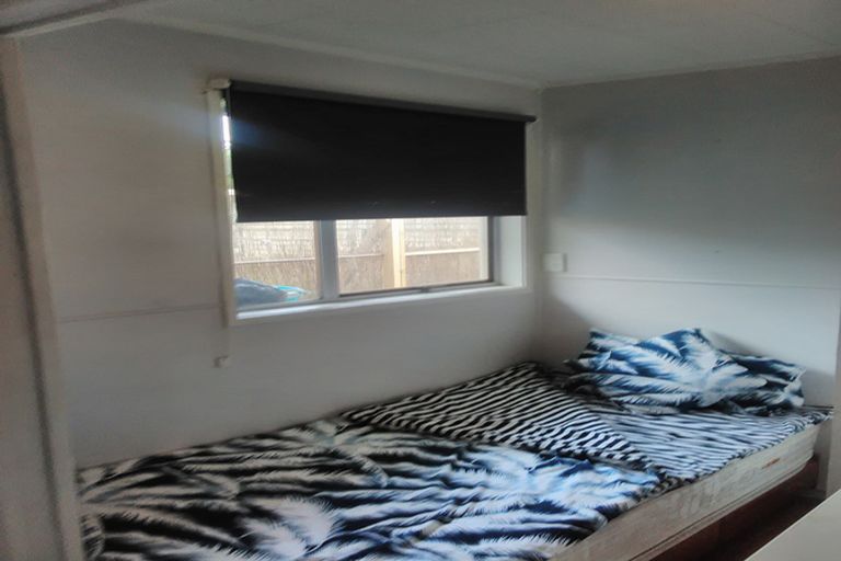 Photo of property in 12 Sandrine Avenue, Clover Park, Auckland, 2019