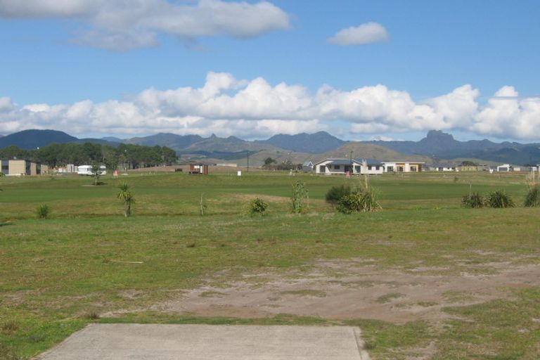 Photo of property in 106 The Tee, Matarangi, Whitianga, 3592