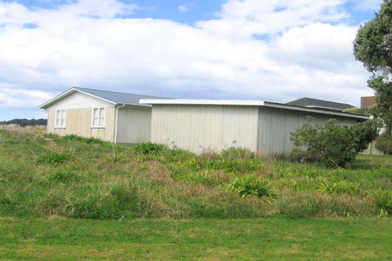 Photo of property in 102 Ranfurly Road, Whangamata, 3620