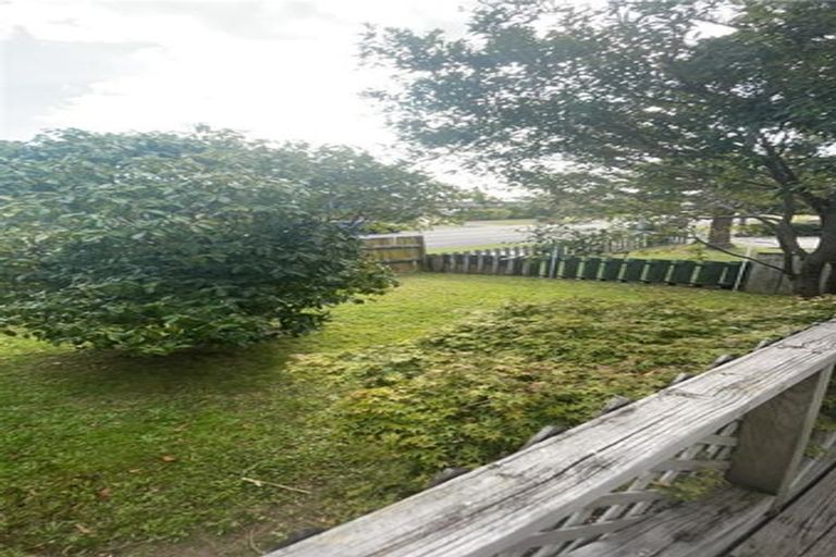 Photo of property in 24 Gossamer Drive, Pakuranga Heights, Auckland, 2010