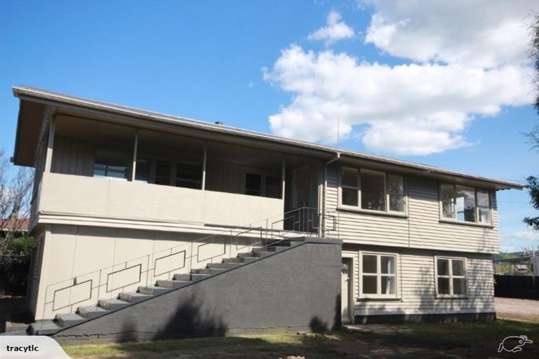 Photo of property in 6 Lee Road, Hannahs Bay, Rotorua, 3010