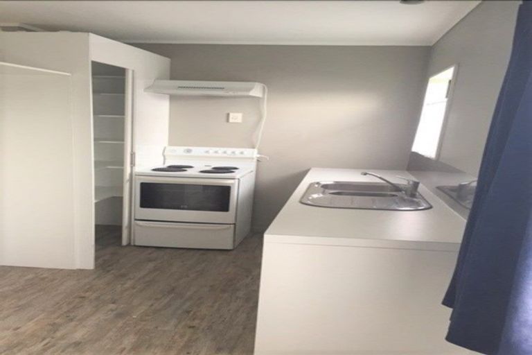 Photo of property in 1/56 Shifnal Drive, Randwick Park, Auckland, 2105