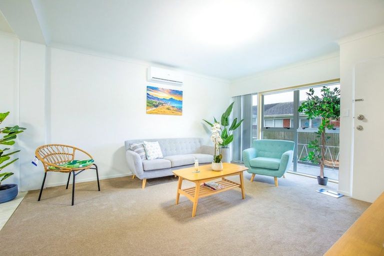 Photo of property in 2/278 Shirley Road, Papatoetoe, Auckland, 2025