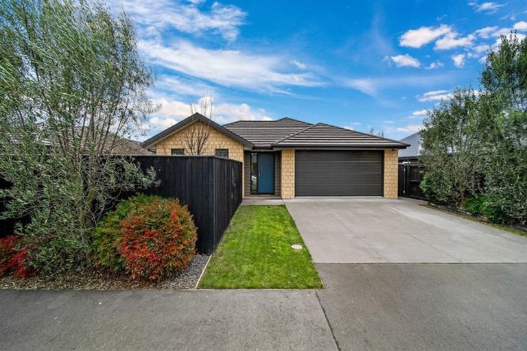 Photo of property in 4 Koareare Avenue, Halswell, Christchurch, 8025