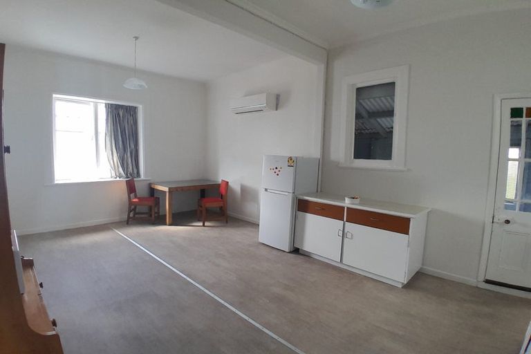 Photo of property in 13 Hall Street, Newtown, Wellington, 6021
