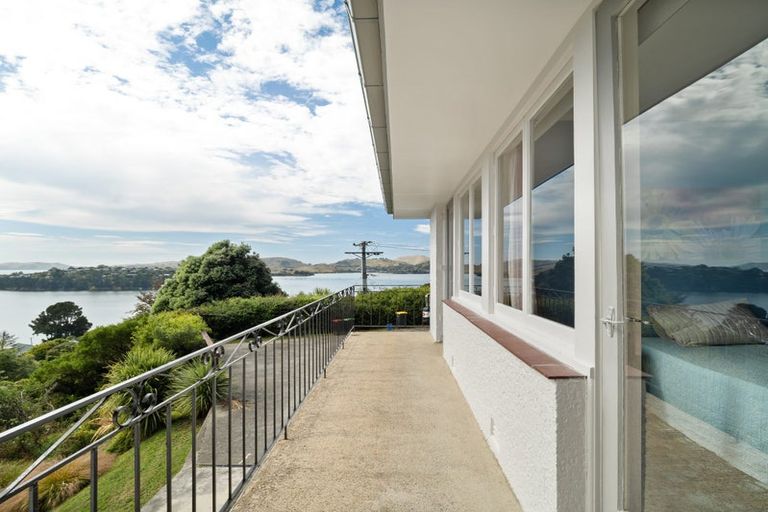 Photo of property in 3 Prospect Row, Roseneath, Port Chalmers, 9023