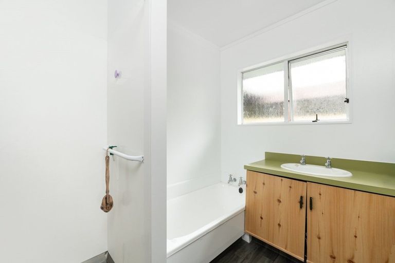 Photo of property in 33b Sutherland Road, Brookfield, Tauranga, 3110