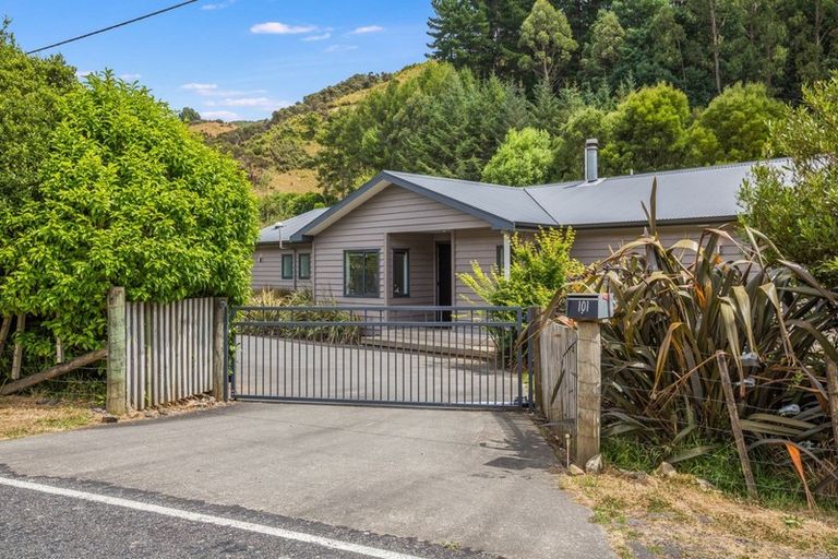 Photo of property in 101 Bulls Run Road, Moonshine Valley, Porirua, 5381