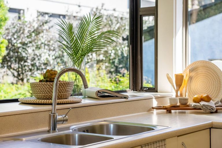 Photo of property in 29 Calman Place, Chatswood, Auckland, 0626