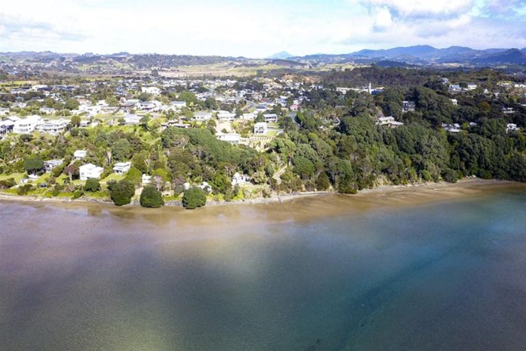 Photo of property in 8c Breve Street, Mangawhai Heads, Mangawhai, 0505