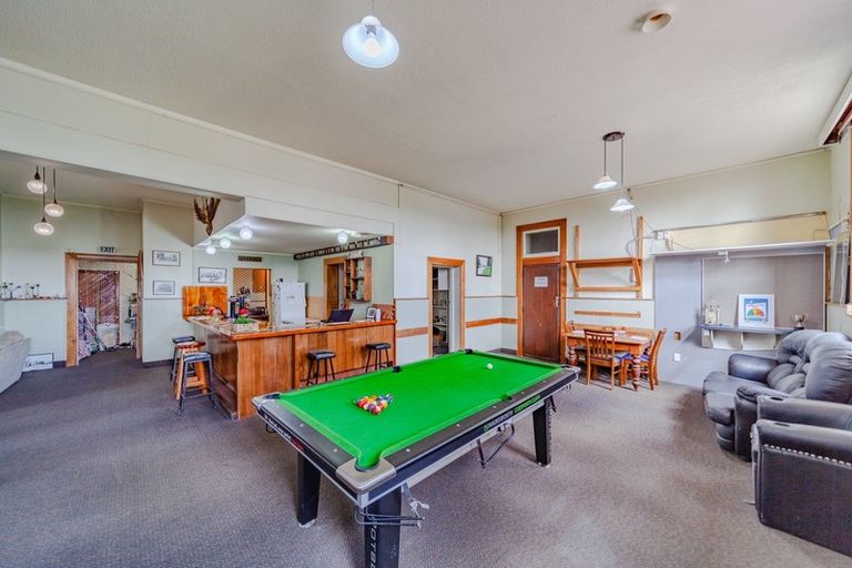 Photo of property in 71 Charlotte Street, Takapau, 4203
