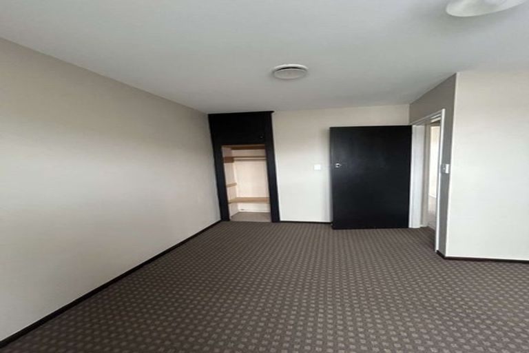 Photo of property in 2/23 Branksome Place, Parklands, Christchurch, 8083