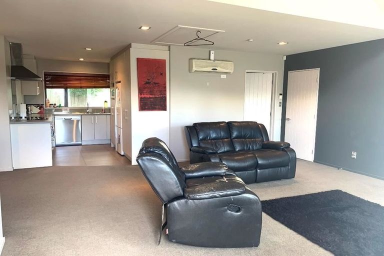 Photo of property in 96a Packe Street, Edgeware, Christchurch, 8013