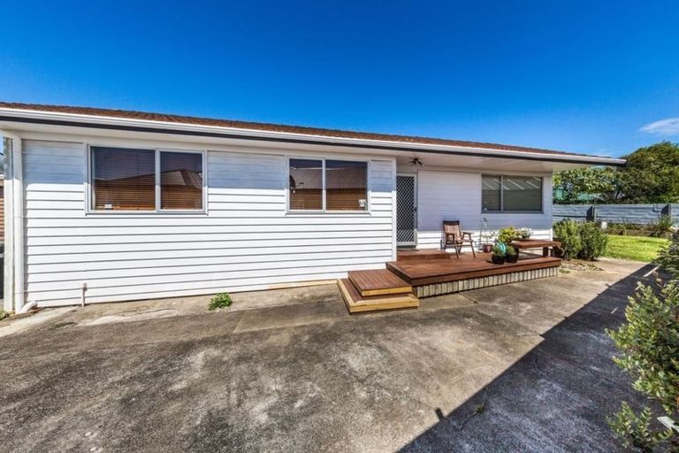 Photo of property in 2/7 Allen Street, Mangere East, Auckland, 2024