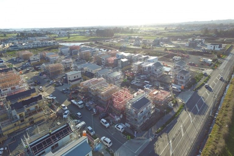 Photo of property in 112 Bellbird Street, Papakura, 2110