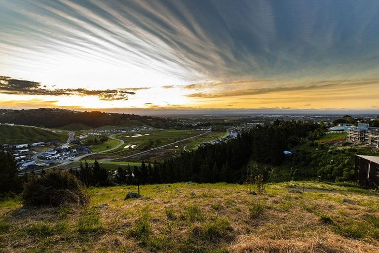 Photo of property in 7 Halcyon Way, Cashmere, Christchurch, 8022