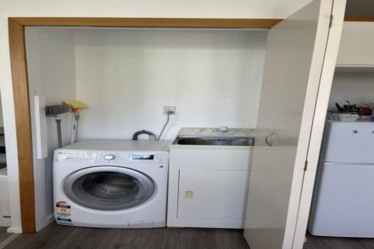 Photo of property in 4b Hatton Street, Karori, Wellington, 6012