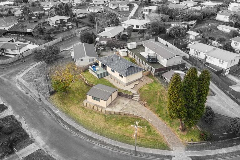Photo of property in 8 Valley Road, Te Puke, 3119
