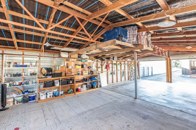 Photo of property in 1 Gunn Street, Gonville, Whanganui, 4501