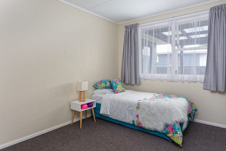 Photo of property in 13 Ruru Place, Tokoroa, 3420