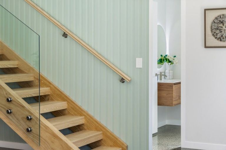 Photo of property in 15 Schnapper Rock Road, Greenhithe, Auckland, 0632