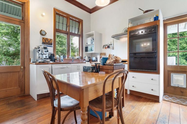 Photo of property in 270 High Street North, Carterton, 5713