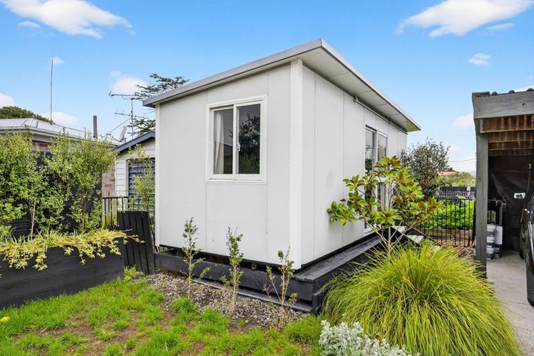 Photo of property in 203a Parkhurst Road, Parakai, 0830