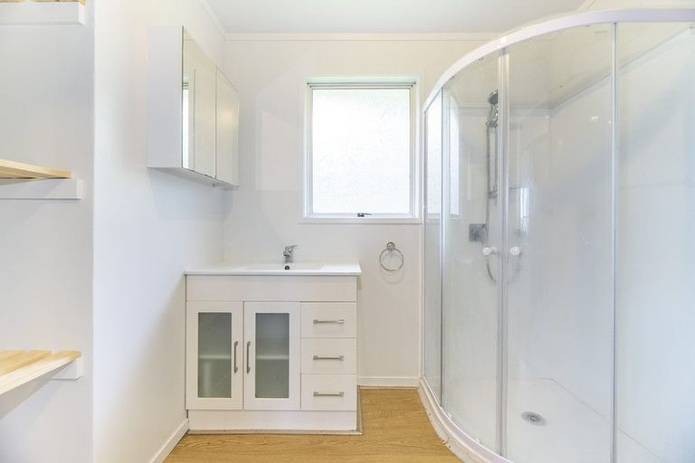 Photo of property in 61 Reynella Drive, Massey, Auckland, 0614