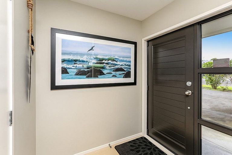 Photo of property in 111 Wairau Road, Oakura, 4314