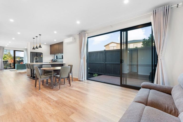 Photo of property in 15 Waterlily Street, Hobsonville, Auckland, 0616