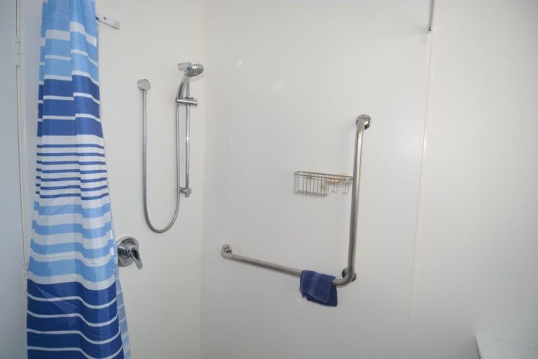 Photo of property in 192 Mcquarrie Street, Kingswell, Invercargill, 9812