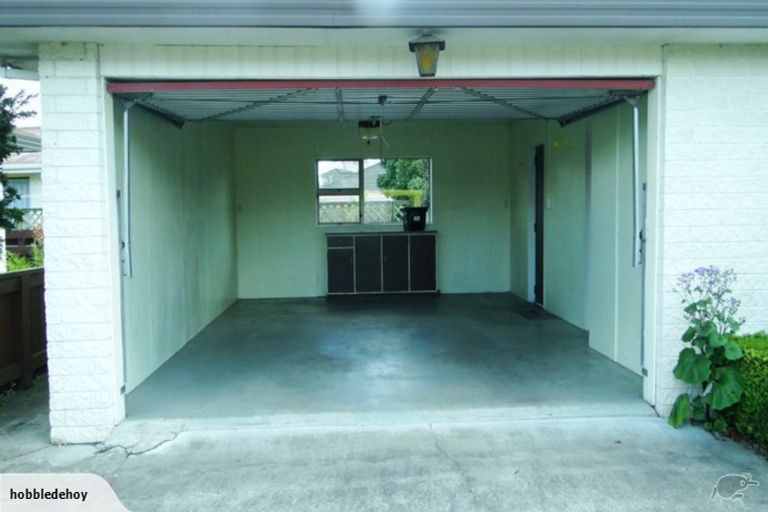 Photo of property in 6b Edwards Place, Terrace End, Palmerston North, 4410