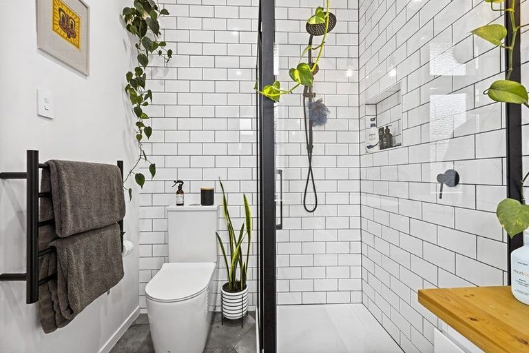 Photo of property in 55 South Road, Blagdon, New Plymouth, 4310