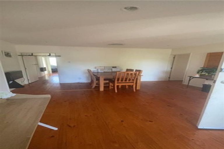 Photo of property in 24 Gossamer Drive, Pakuranga Heights, Auckland, 2010