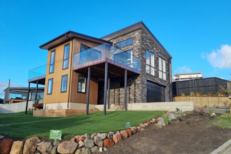 Photo of property in 137 Penruddock Rise, Westmorland, Christchurch, 8025