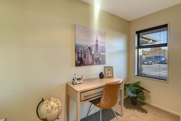 Photo of property in 65 Howards Drive, Lake Hayes, Queenstown, 9304