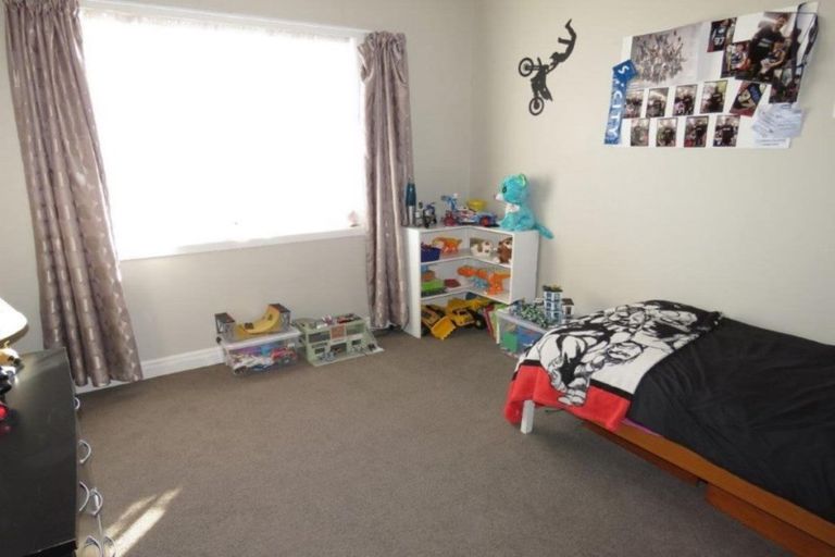 Photo of property in 64 Mitchell Street, Richmond, Invercargill, 9810