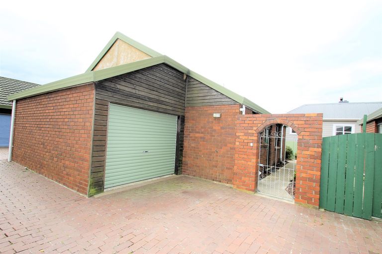 Photo of property in 200b Oxford Street, South Dunedin, Dunedin, 9012
