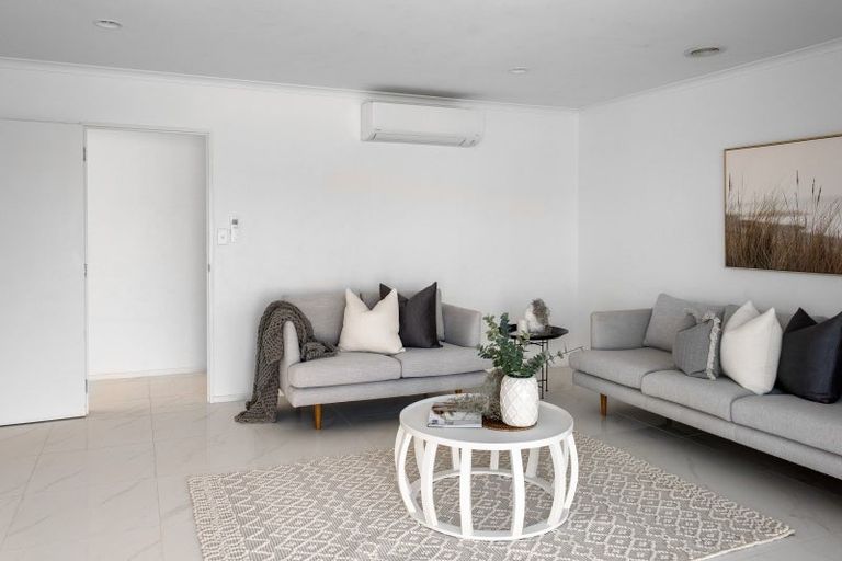 Photo of property in 18 Boston Parade, Kelvin Grove, Palmerston North, 4414