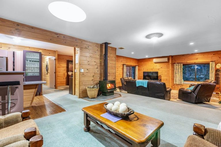 Photo of property in 1142 Moonshine Road, Judgeford, Porirua, 5381