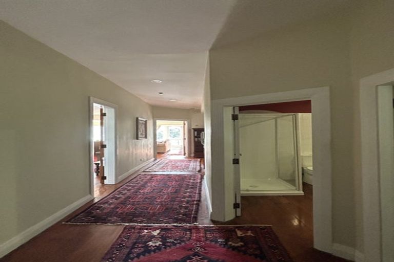 Photo of property in 2/1 Wilkinson Street, Oriental Bay, Wellington, 6011