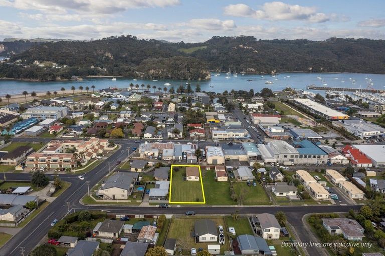 Photo of property in 1a Kenneth Avenue, Whitianga, 3510